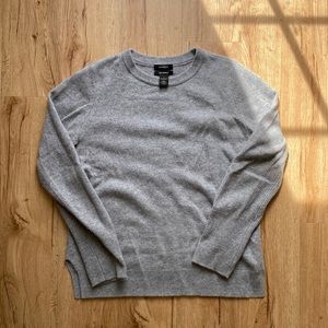 Halogen 100% cashmere gray sweater